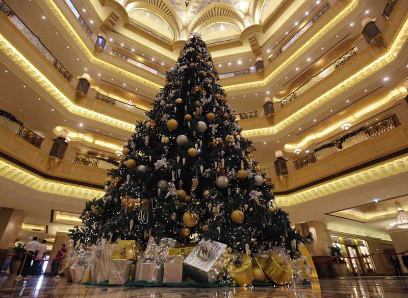 Самая дорогая в мире новогодняя елка в мире